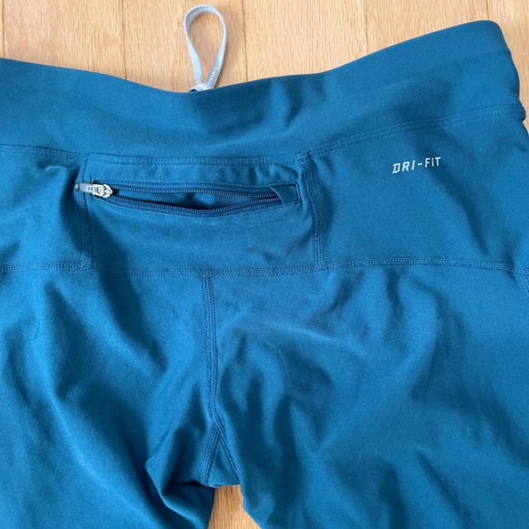 Nike dri-fit half running tights back pocket Size M - Picture 2 of 7